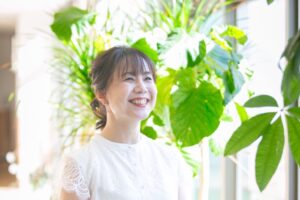 Special Interview「はなえむ」松本友恵さん-ウェディングプランナー＆司会者-